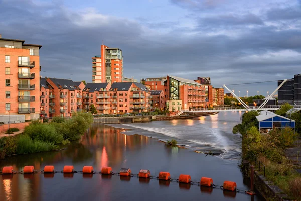 River Aire Leeds Reino Unido — Fotografia de Stock