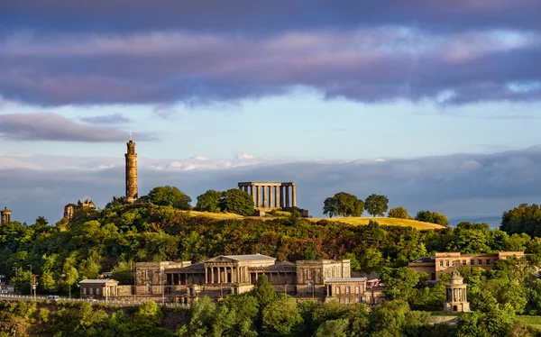 Edinburghs Calton Hill — Stockfoto