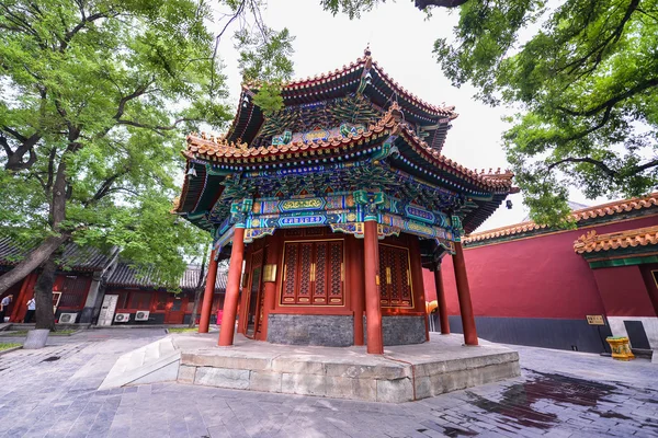 Yonghe rahipleri, ya da halk Lama Tapınağı bir tapınak ve Manastırı Gelug okul Tibet Budizmi — Stok fotoğraf