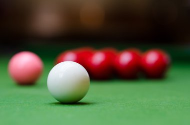 üç farklı renk snooker top tablosu 2
