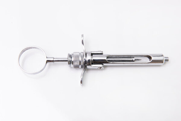 Hypodermic syringe for dental clinic