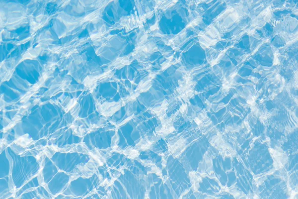 Superficie di acqua in una piscina — Foto Stock