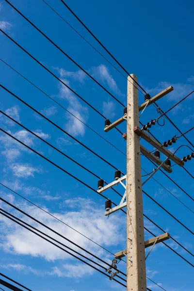 Posto eléctrico na estrada — Fotografia de Stock