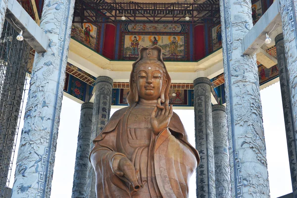 Statue of the goddess of Mercy — Stock Photo, Image