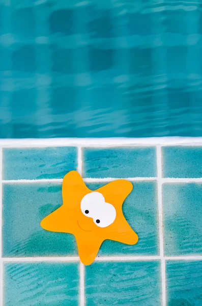 Carta stelle marine a bordo piscina — Foto Stock