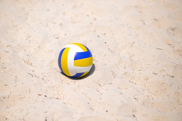 Voleybol kum üzerinde — Stok fotoğraf