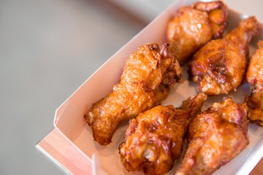 Kutusunda ızgara tavuk