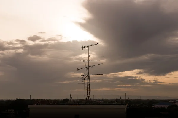 Die Antenne mit dem Morgenhimmel — Stockfoto