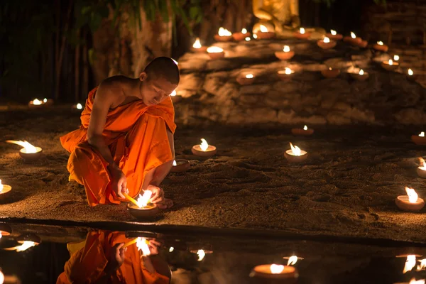 Asaraha Busha day. monks at the river — Stock Photo, Image