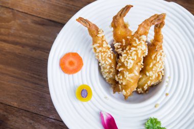 derin yağda kızartılmış karides