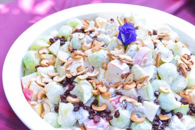 karışık meyve salatası