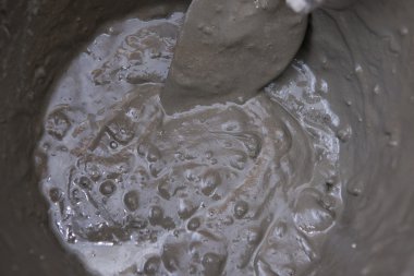 Beton ve inşaat için aracı