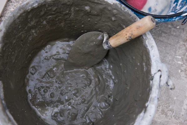 Beton en gereedschap voor de bouw — Stockfoto