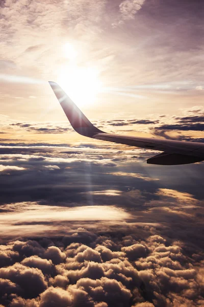 Wing of   airplane in sky — Stock Photo, Image