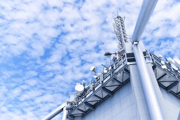 Torre de telecomunicações — Fotografia de Stock