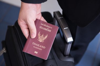 Tayland pasaportu, harekete hazır tutan el