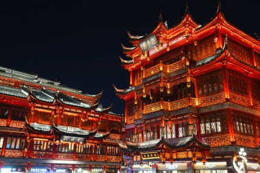 SHANGHAI, ÇİN - 26 Kasım 2025 - Yuyuan Garden, Eski Şangay şehrinin kuzeydoğusundaki Şehir Tanrısı Tapınağı 'nın yanında yer alan bir Çin bahçesidir..