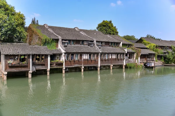 WUZHEN, CHINA, SEP 27, 2015: Old water town on September 27, 2015. Wuzhen Suzhou Jiangsu China Wuzhen Suzhou Jiangsu China is a major city in the southeast of Jiangsu Province in Eastern China — Stok fotoğraf