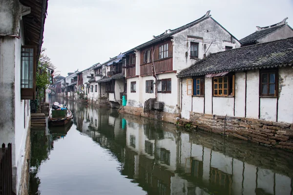 SUZHOU,CHINA - OCT 04 : Suzhou town is one of the oldest towns in the Yangtze Basin on October 04,2015 in southeastern Jiangsu Province of East China. — Stock fotografie