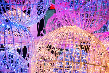 Dekoratif renkli topları