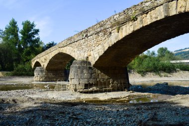 Eski kemerli taş köprü Dakhovsky