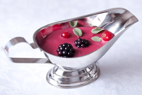 Sauce with berries — Stock Photo, Image