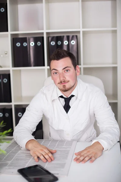 Doctor working open posture in office — Stock Photo, Image