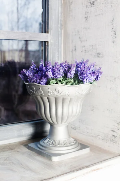 Антикварная ваза Прованс интерьер, керамика, лаванда, синий, серый, фиолетовый, красивый — стоковое фото