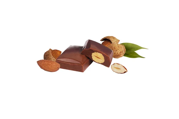 Кусочки шоколада с миндалем — стоковое фото