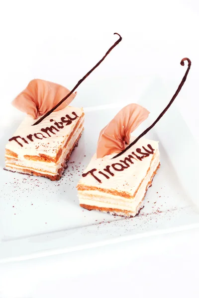Dua kue dengan tiramisu kacang vanili — Stok Foto