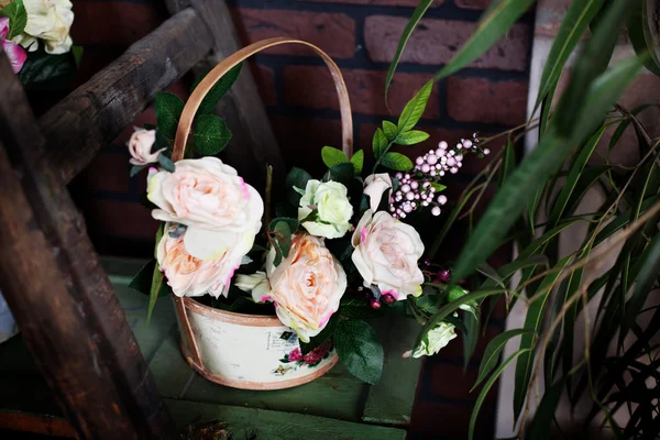 Basket with artificial flowers, beautiful Provence — Stock Photo, Image