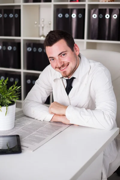 Doctor working with computer in office — Stock Photo, Image