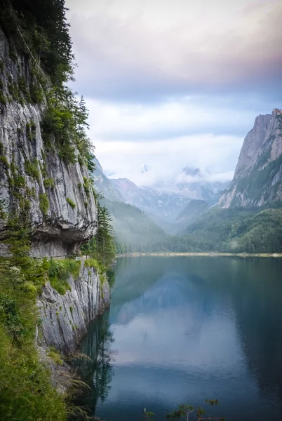 Fantastisk utsikt över Gosausee lake i Österrike — Stockfoto