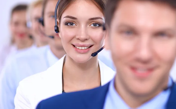 Atractivo Sonriendo jóvenes empresarios positivos y colegas en una oficina de call center —  Fotos de Stock