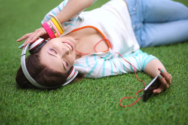 Woman listening to the music — Stock Photo, Image