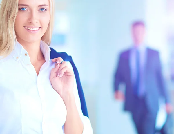 Yound woman drink coffee at office, standing — Stock Photo, Image