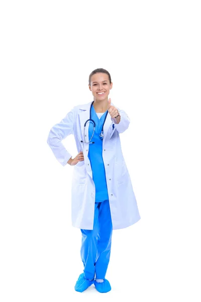 Una doctora mostrando ok, aislada sobre fondo blanco — Foto de Stock