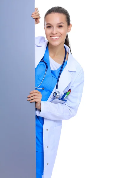 Μια γυναίκα γιατρός με λευκή πινακίδα.. — Φωτογραφία Αρχείου