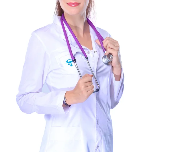 Usmívající se doktorka v uniformě stojící v nemocnici — Stock fotografie