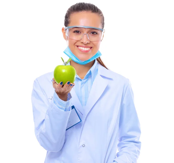 笑顔の女性医師とともに緑のリンゴ. — ストック写真