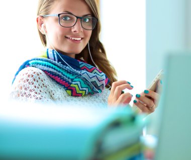 Cep telefonu Üniversitesi'nde kadın kullanımı