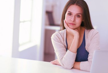 iç tasarım, yenileme ve teknoloji konsepti.