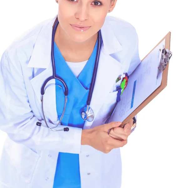 Médecin féminin avec presse-papiers. Femme médecin — Photo