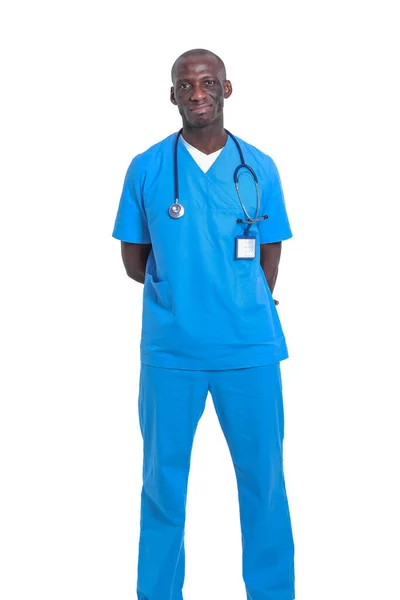 Retrato de un médico de pie aislado sobre fondo blanco. ¿Doctor? Clínica —  Fotos de Stock