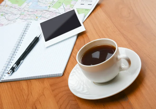 Photo , notebook pen and cup of coffee — Stock Photo, Image