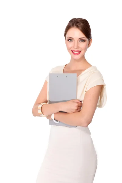 Портрет деловой женщины с папкой, изолированной на белом фоне — стоковое фото