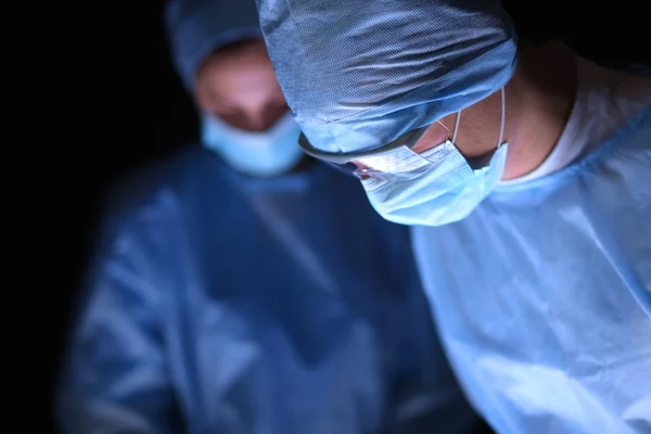 Team surgeon at work in operating — Stock Photo, Image