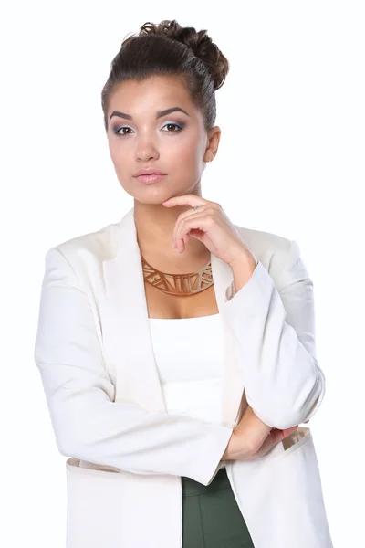 Portret van jonge zakenvrouw permanent op witte achtergrond — Stockfoto