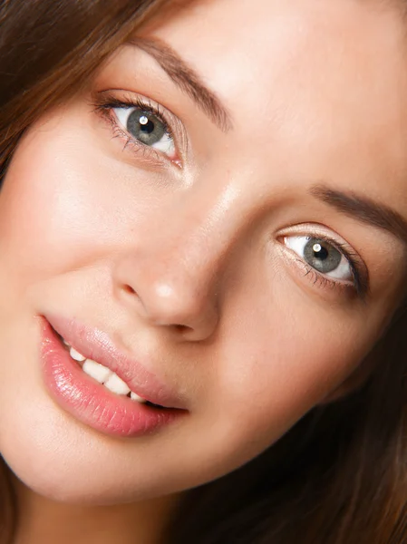 Close up portrait of beautiful young woman face — Stock Photo, Image