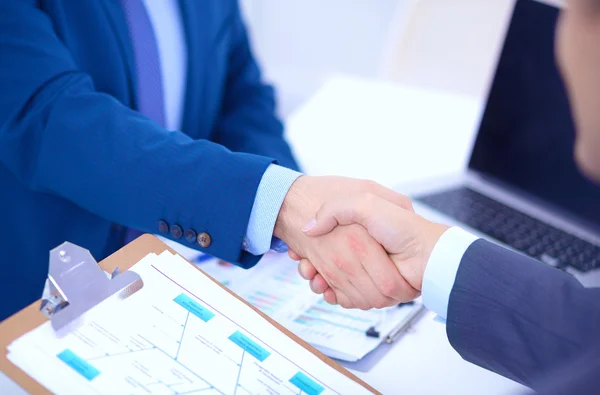 Business people shaking hands, finishing up a meeting — Stock Photo, Image